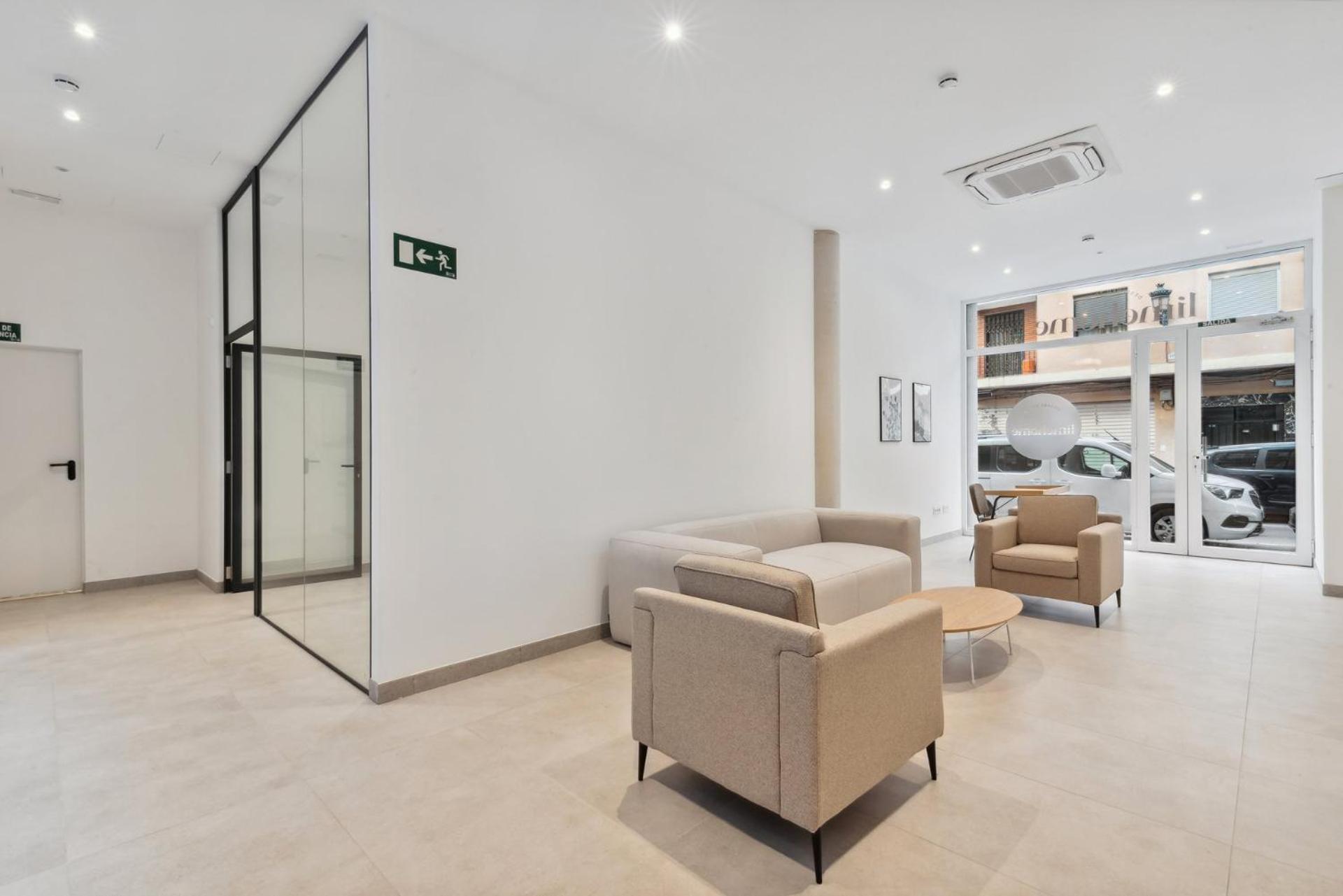 Limehome Valencia Carrer Del Pare Palau I Quer المظهر الخارجي الصورة