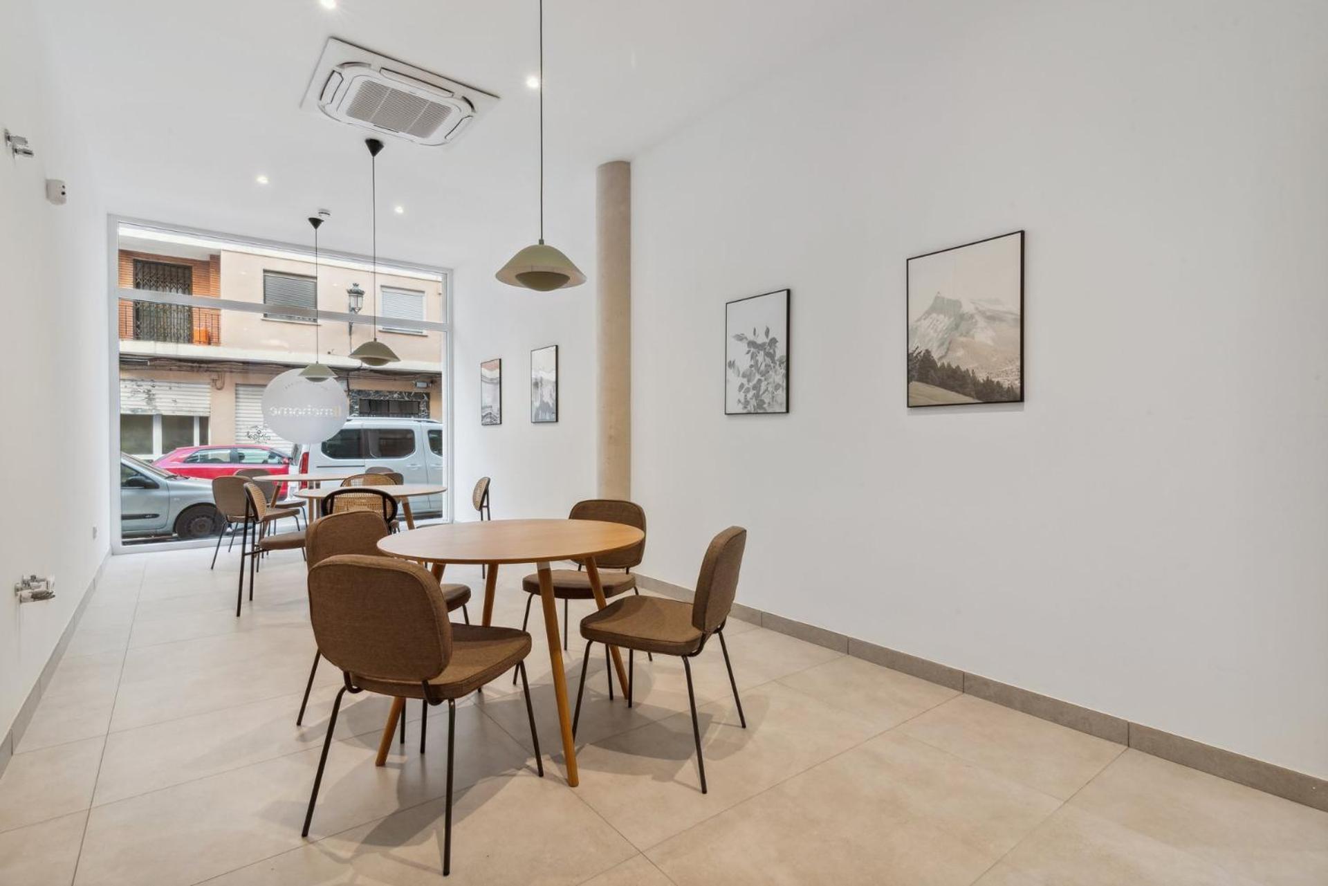 Limehome Valencia Carrer Del Pare Palau I Quer المظهر الخارجي الصورة