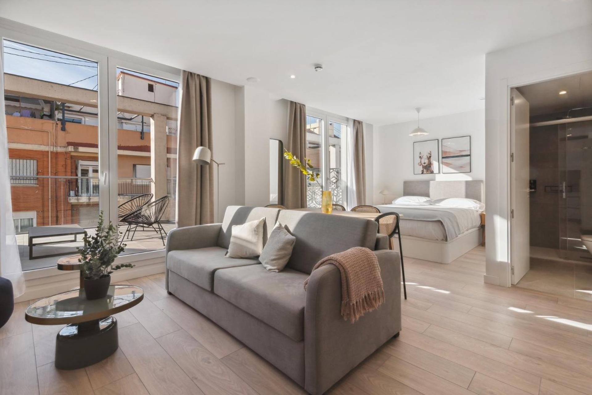 Limehome Valencia Carrer Del Pare Palau I Quer المظهر الخارجي الصورة