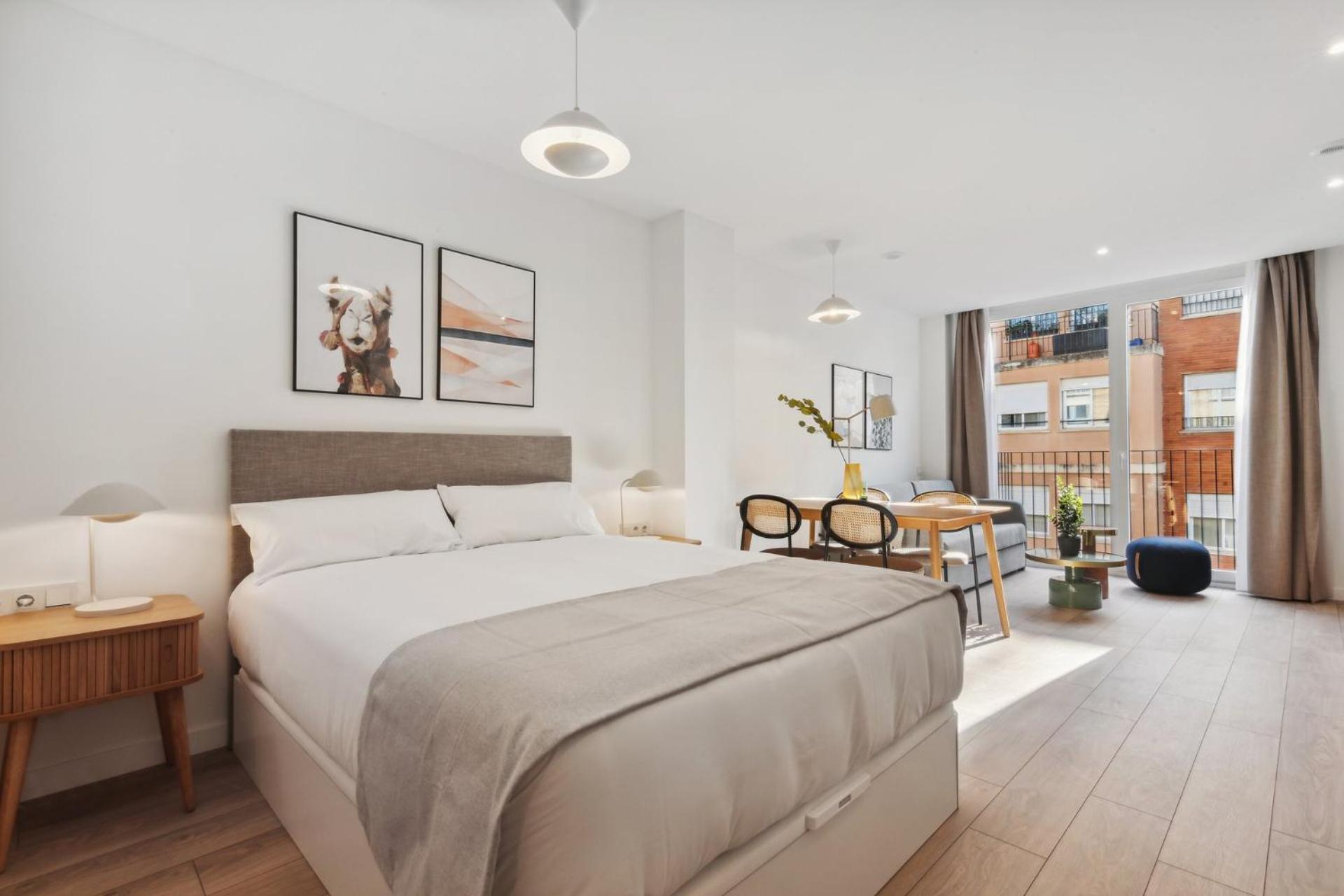 Limehome Valencia Carrer Del Pare Palau I Quer المظهر الخارجي الصورة